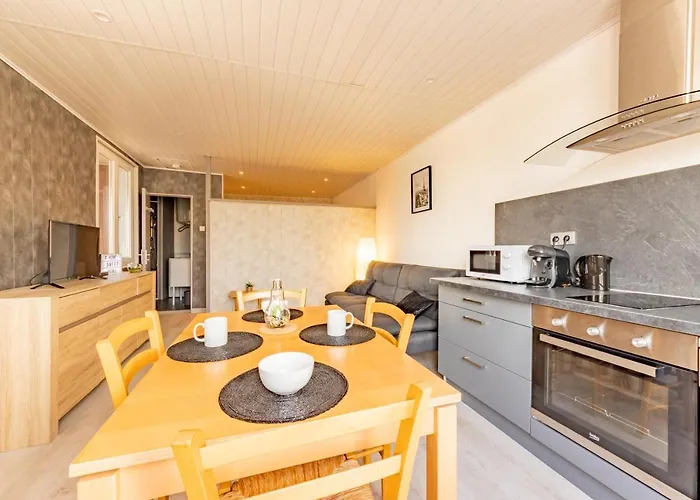 Le Quai Poult Proche Gare Grand Parking Gratuit *