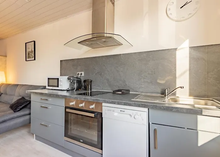 Le Quai Poult Proche Gare Grand Parking Gratuit Apartamento